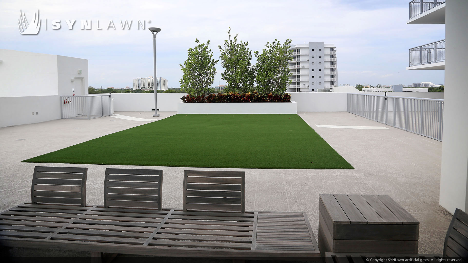 Commercial artificial grass rooftop from SYNlawn