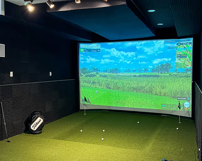colorado-golf-simulators-2 Indoor golf simulator from SYNLawn