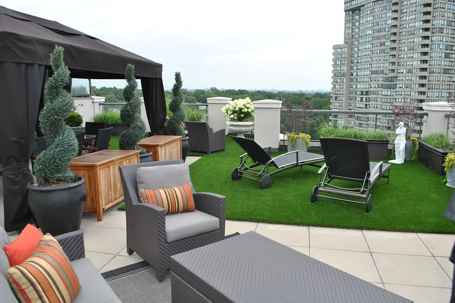artifical-grass-patio-synlawn-installation Artificial grass patio installed by SYNLawn