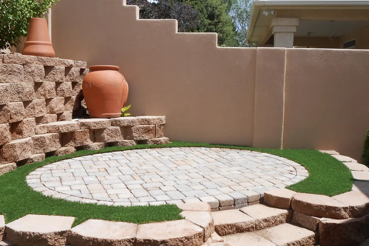 artificial-grass-patio-blog-img-2 Artificial grass patio installed by SYNLawn